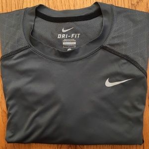 Men’s Nike dri-fit active T